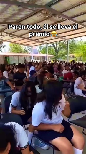 La Secretaría Del Meme on Instagram: "BreakDance profesional 😂"
