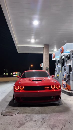 SEXYYRED 🧧 on Instagram: "neglected srt 💔 • • • • • #hellcatredeye #hellcat #srt #dodge #mopar"