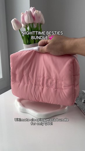 Say hello to the Nighttime Besties Bundle — your sleeping mask favs tucked away in the dreamiest overnight bag 💕🌃 This dreamy trio includes: 👛 Laneige Puffy Pink Pouch 🫧 Bouncy & Firm Sleeping Mask 🍓 Berry Lip Sleeping Mask Add these to your bedside now! Available on our site 💤 #laneige #bouncyandfirm #lipsleepingmask #pinkaesthetic #glowy #kbeauty