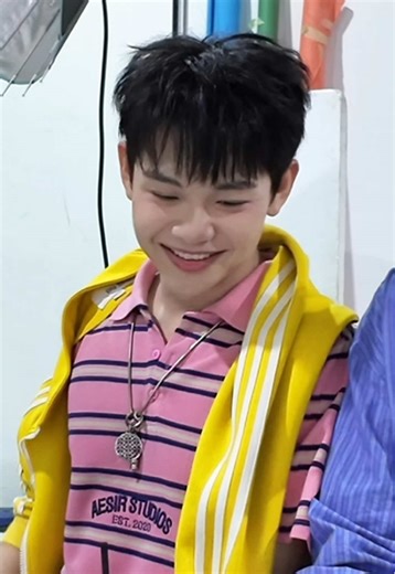 Snap Snap Pose Pose: Perfecting Your Photoshoots