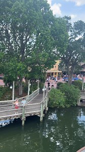 179K views · 3.3K reactions | SOUND ON‼️…. I have to admit, hearing that sound brings a tear to my eye.  (혙혪혨혩혵 혢혧혵혦혳 혵혩혦 혤혢혴혵 혮혦혮혣혦혳 호혢혷혦)  | Days Gone Disney | Facebook