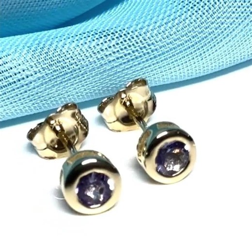 Real Tanzanite Stud Earrings Yellow Gold – Round Cut 4.5mm