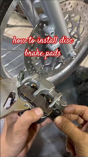 how to install disc brake pads @apk motor chanel