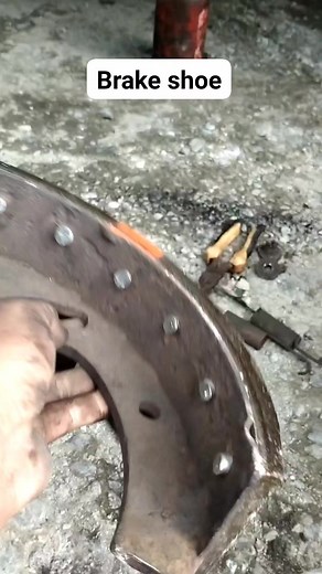 4K views · 80 reactions | Relining brake shoe #installingbrakeshoe #brakebonding #mechanic #thatislife #IsuzuForward #team #reels2023 #reelsvideo #reelsfb #reelsviral #facebookreels #trucking | Alexander Bawa-an Behic | Facebook