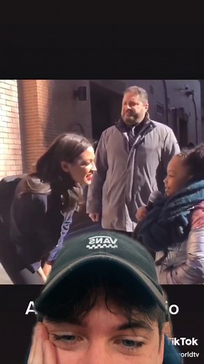 this is so cute I thought I’d share #aoc #politics #trump #fyp #alexandraocasiocortez