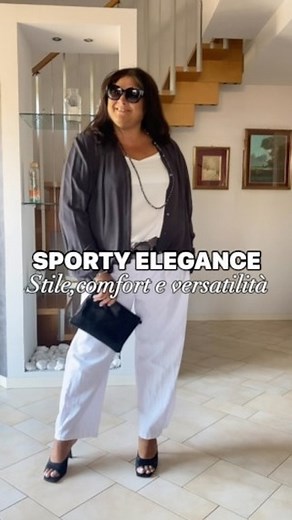 4.2K views · 746 reactions | “Sporty chic con un tocco di classe!  Un mix di lino, raso e cotone leggero per un look che combina eleganza e praticità. Perfetto per affrontare la giornata con stile, senza rinunciare al comfort. Ogni dettaglio è pensato per esaltare le tue curve con grinta e femminilità.✨ #curvyaccessories #CurvyFashion #SportyChic #StileConfortevole #OutfitVersatile #ModaOver40 #EleganzaCasual” | Curvy accessories | Facebook
