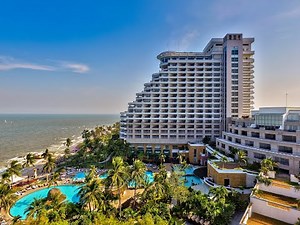 Welcome to Hilton Hua Hin Resort & Spa