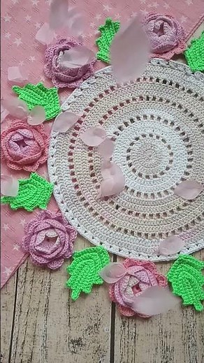 Doily with roses