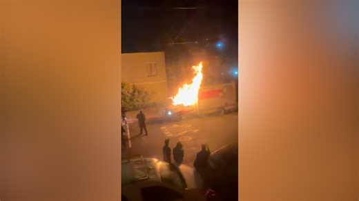 Video: U-Haul torched during San Francisco sideshow: PD
