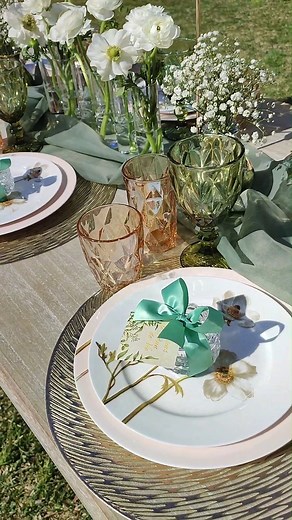 A day of blessings, love, and joy captured in a beautifully decorated table setup for First Communion. Visit us in Zalka or Ghazir to know more. #Remiel #Chocolate #Chocolaterie #ChocolateWorld #FirstCommunion | Remiel