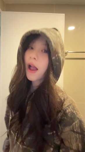 วิดีโอของ Juniper (@ixnqnaw) พร้อมเพลง เสียงต้นฉบับ - ซูกัส🐽 - ตอ มอ ʕ⁰̈ʔ