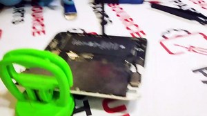 How to Replace BROKEN iPhone 7 SCREEN (LCD + Digitizer) - Complete Repair Guide