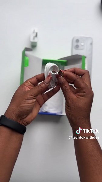 Infinix smart 9 unboxing and specs 3GB/128GB Price:₦134,600 ($85) 6.7” 720p LCD display 120Hz MTK G81 chipset Android 14 Go edition Dual speakers 13MP rear , 8mp selfie camera 5000mAh , 10W @infinixnigeria @infinixglobal #techtokwithdee #fypage #explorepage #reels #infinixsmart9 6.7” 720p LCD display 120Hz MTK G81 chipset Android 14 Go edition Dual speakers 13MP rear , 8mp selfie camera 5000mAh , 10W #techtokwithdee #infinixsmart9 #fyp #explorepage #viral #unboxing #fypシ゚viral