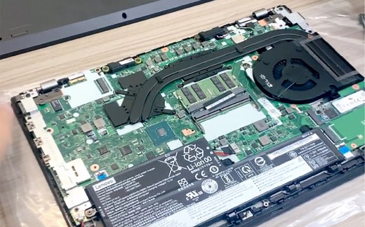 ThinkPad P15V 拆机视频和升级空间，接口介绍