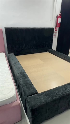🔥 OFERTĂ SPECIALĂ 🔥 Pat Tapițat ELA 💰 2499 Lei Design modern, confort maxim și materiale de calitate premium – perfect pentru un dormitor elegant și relaxant. 📏 Dimensiuni disponibile: 120x200 | 140x200 | 160x200 | 180x200 ➕ Saltea ortopedică opțională: 600 Lei 🎨 Disponibil în mai multe culori 🚚 Transport GRATUIT în toată România ⏳ Livrare în 5-10 zile lucrătoare 💵 Plată la livrare (ramburs) sau card ✔️ Verificare colet la primire 📞 Comenzi: 0768 056 782 Apel / WhatsApp #romania🇷🇴 #for