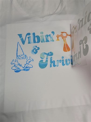 Let's make an Infusible Ink Cricut project with their brand new EasyPress SE! Love the patterns you get with Infusible Ink. Links to design in comments. #cricut #infusibleink @Melody Lane Inspired