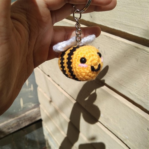 Honey Bee Keychain, Crochet Keychain Gift, Cute Bag Charm, Mini Keychain - Etsy