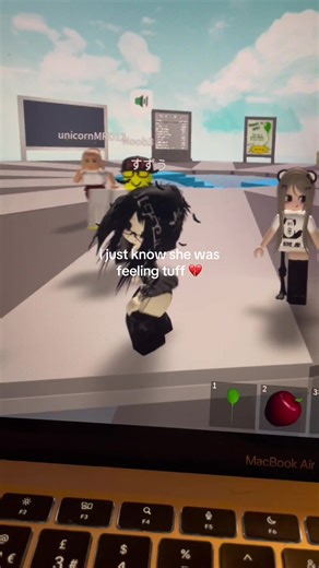 Understanding Japanese Culture through Roblox Gameplay