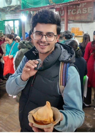 Delicious Tip Top Samosa in Kathmandu