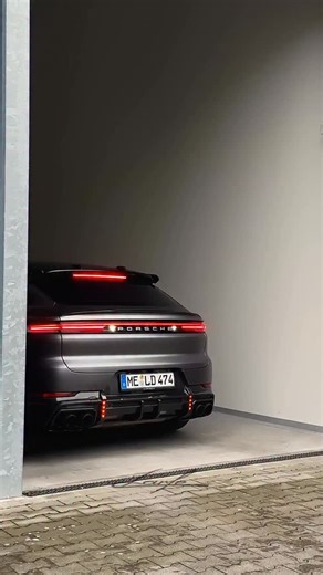 31K views · 10K reactions | From clay to carbon - every line shaped to feel alive. You see it built, you feel it finished - and stock stops making sense.  larte-design.com #porsche #porschecayenne #lartedesig | Larte Design USA | Facebook