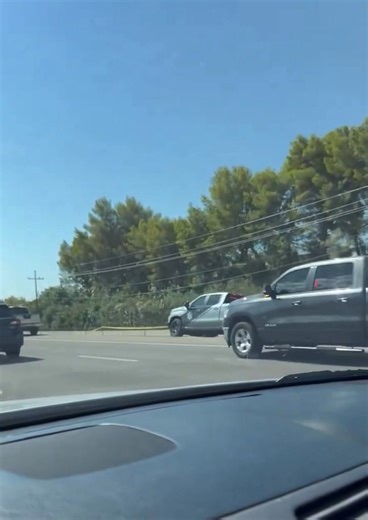 I-10 eastbound between Tangerine and Avra Valley Rd. Apparent deceased person in a vehicle, causing traffic back up, right lane blocked | Whats Up Tucson