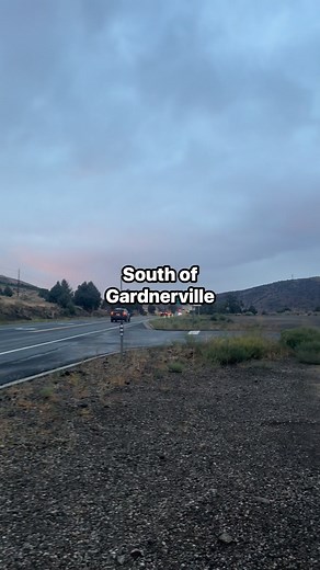 22 miles South of Gardnerville lies Topaz Lake at the border of NV-CA. #travelphotography #travelblogger #NatureLovers #travel #travelgram #nature #naturephotography #travelling #fb | Wander Checklist