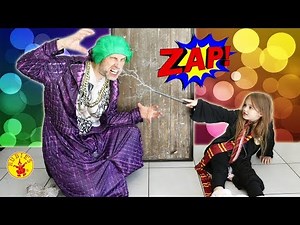 RUBIE'S, notre TABLE BASSE MAGIQUE, nous déguise pour Halloween ! INCROYABLE MAIS VRAI !