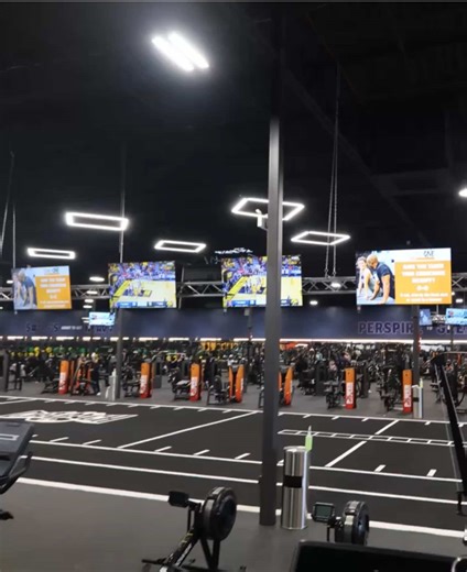 Mini Gym Vlog: Fitness Journey with Friends