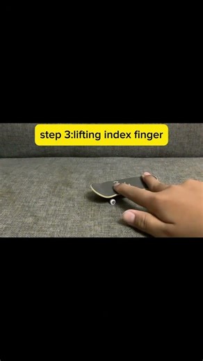 how to do a kickflip on a fingerboard #fingerboarding #tutorial