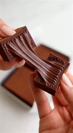 Rich, smooth, and perfectly bite-sized—these No-Bake Fudge Bite Squares are chocolate bliss with zero oven time. 🍫✨ Easy, creamy, and totally addictive! | Quick'n Recipes