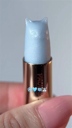 Sandy Cheung | Ice ice baby 🥶🧊❄️ oh my it’s colddddd My icy blue faves ❄️🩵 @paulandjoe_beaute @milkmakeup @fentybeauty @pradabeauty @muglerofficial... | Instagram