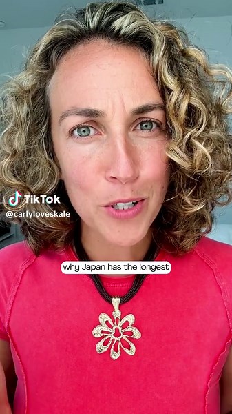 —— Comment “water” to learn more about the power of ionized hydrogen water 💦 I first learned about the benefits of hydrogen water at @hope4cancermexico and ever since diving into the research, I’ve been shouting it from the rooftops - here’s why: The process of oxidative stress occurs when free radicals cause damage to DNA and cell membranes - this contributes to pre-mature aging and creates an environment where disease can thrive. Antioxidants slow down this process! You’re going to drink wate