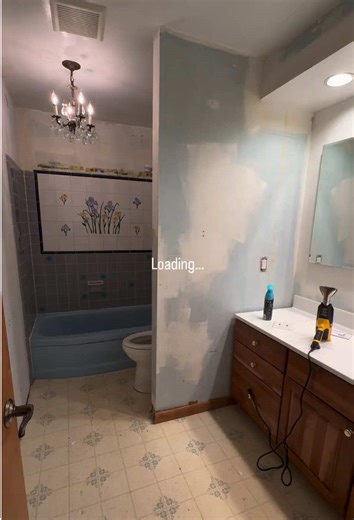 14 seconds. That’s all it takes to see this old bathroom become a whole new space. 😳🛁 From outdated and tired to fresh and polished—this before-and-after makeover shows how the right updates can completely change the vibe. If you’re planning a bathroom refresh, this quick transformation is packed with inspo. Old → fresh → wow. Small changes can make a big impact. Which part shocked you most—the before or the after? Tell me in the comments, and save this for your bathroom reno ideas. #HomeDecor