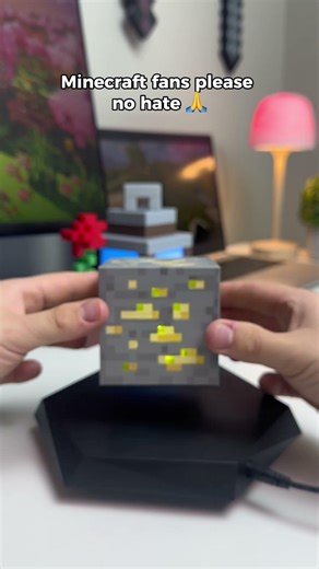 I hope Minecraft fans will like this floating block🥺 #minecraftfans #minecraft #minecraftuniverse