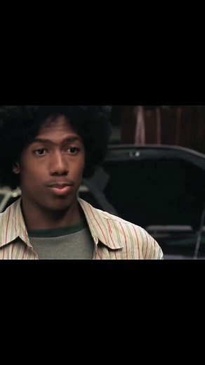 Love Don't Cost a Thing 2 en français — Il veut juste être populaire (Partie 2)