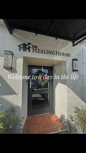 🏡 HH Orlando on Instagram: "Welcome to a day in the life @thehealinghouse in Orlando, Florida 🏡 Come with us on a tour in-house and check out our relax room with @therabody compression boots and @sage_space_technologies vibroacoustic therapy as an introduction to meditation and stress reduction. Meet @naturallyamy_ for all things acupuncture! Eric, Lynnette and Ashley are a few of our wonderful team members who help to provide compassionate care and a seamless experience. Ashley is a trained t