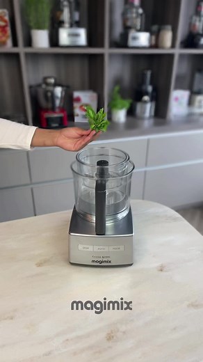 These spinach and onion bhajis are a great way to impress your guests and now you can whip them up in minutes using the Magimix Food Processor. Go to our instagram @MagimixUK for the full recipe/video and more inspiration. #magi #magimix #magimixuk #foodpro #foodprocessorrecipes #magimixrecipes #mangoandmint #chutney #indianfood #bhajis #onionbhajis #delicious #crispy #fastcooking #easycooking #makeitwithmagimix