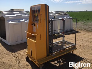 Bil-Jax WorkForce Personnel Lift | Construction