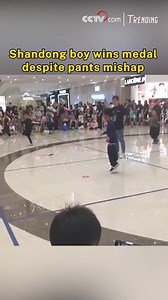 272K views · 5.9K reactions | A 6-year-old boy in east China's Shandong Province became an online sensation after finishing a jump rope race despite an unexpected wardrobe malfunction. His pants slipped down mid-competition, but he kept going and secured second place. When asked why he didn't stop, the young athlete said, "My goal was to win a medal, so I wouldn't give up." #Trending For more: https://english.cctv.com/ | CCTV | Facebook