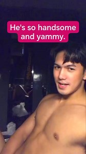 Gosh he's so handsome and yammy. 😍😍❤️❤️ #contentcreator2025 #biceps #love #handsomeboy #cute #handsome #pinoy #friends #gwapongbata | Rual Noroso
