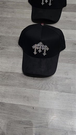 🔥 ¡Ya disponibles! Más piezas de Barbas Hats x Natanael Cano el nuevo drop de Dreamer Hats. 🚀 | Shopping Town Boutique