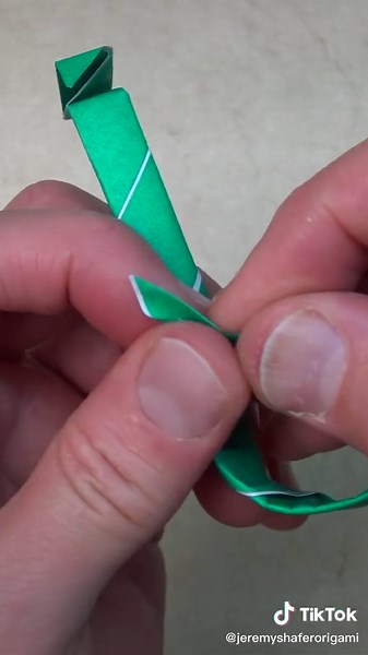 Create an Origami Ornament Hook for Balloons