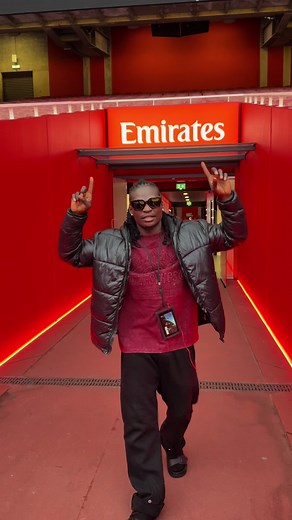 Getting ready for Brentford tomorrow #emiratesstadium #showtime #kingbwoi #kampalabwoi