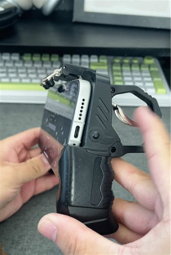 Essential Gamepad for Mobile FPS Gamers