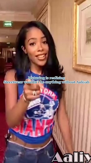 The Queen of Streetwear: A Tribute to Aaliyah