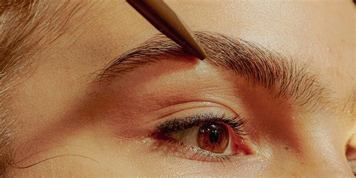 Want Fuller-Looking Brows Instantly? Beauty Experts Say This New Technique Is A Game-Changer.