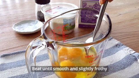 Easy mini quiche with crescent roll crust