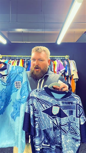 To all my @England football fans out there here is 2 incredibly rare vintage football shirts coming for you to buy before the #worldcup . We have the England 1992 third shirt which has that unreal colour and amazing design going through it with the three lions it is unreal. Then the training shirt is something with one of the best designs I have ever seen on a shirt well played @Umbro ⚽️👕🏯 #threelions #vintageengland #vintage #rare