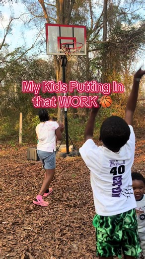 My babies came home, did their homework & went outside to put in that work💪🏽 💯 #PracticeMakesPerfect #ProudMom #SingleMom #MothersJobIsNeverDone