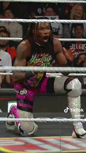 JeVon Evans Sees Arena Ceiling Up Close at WWE